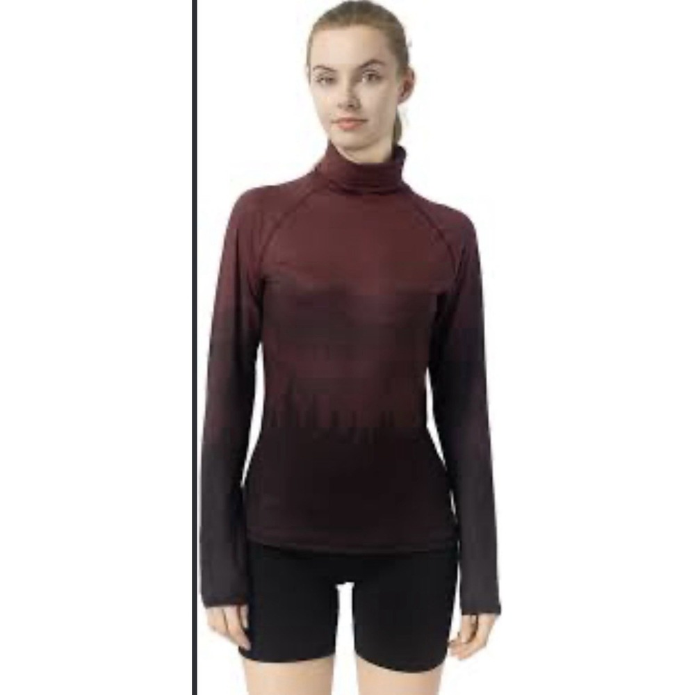 Leapstride Women L Base Layer Top Burgundy Forest Print Turtleneck NWT